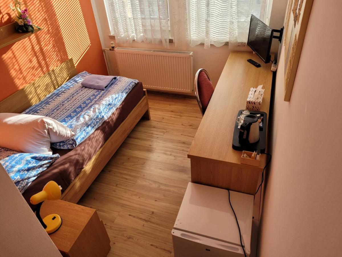 Hotel Gol Prostejov Luaran gambar