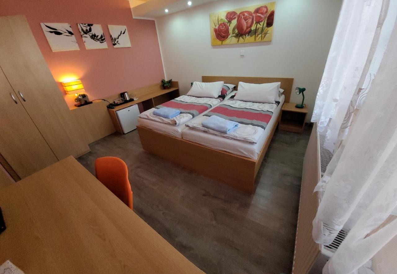 Hotel Gol Prostejov Luaran gambar