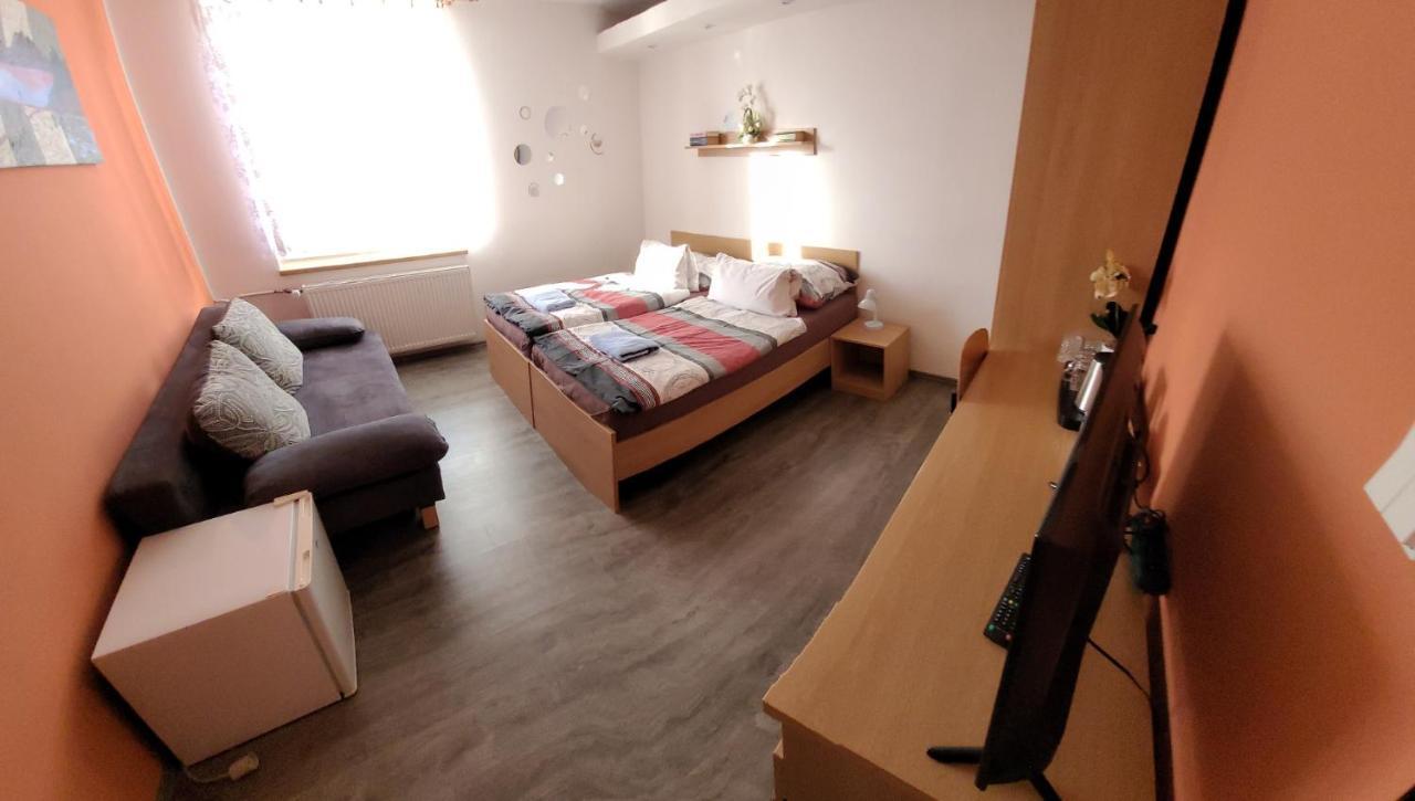 Hotel Gol Prostejov Luaran gambar