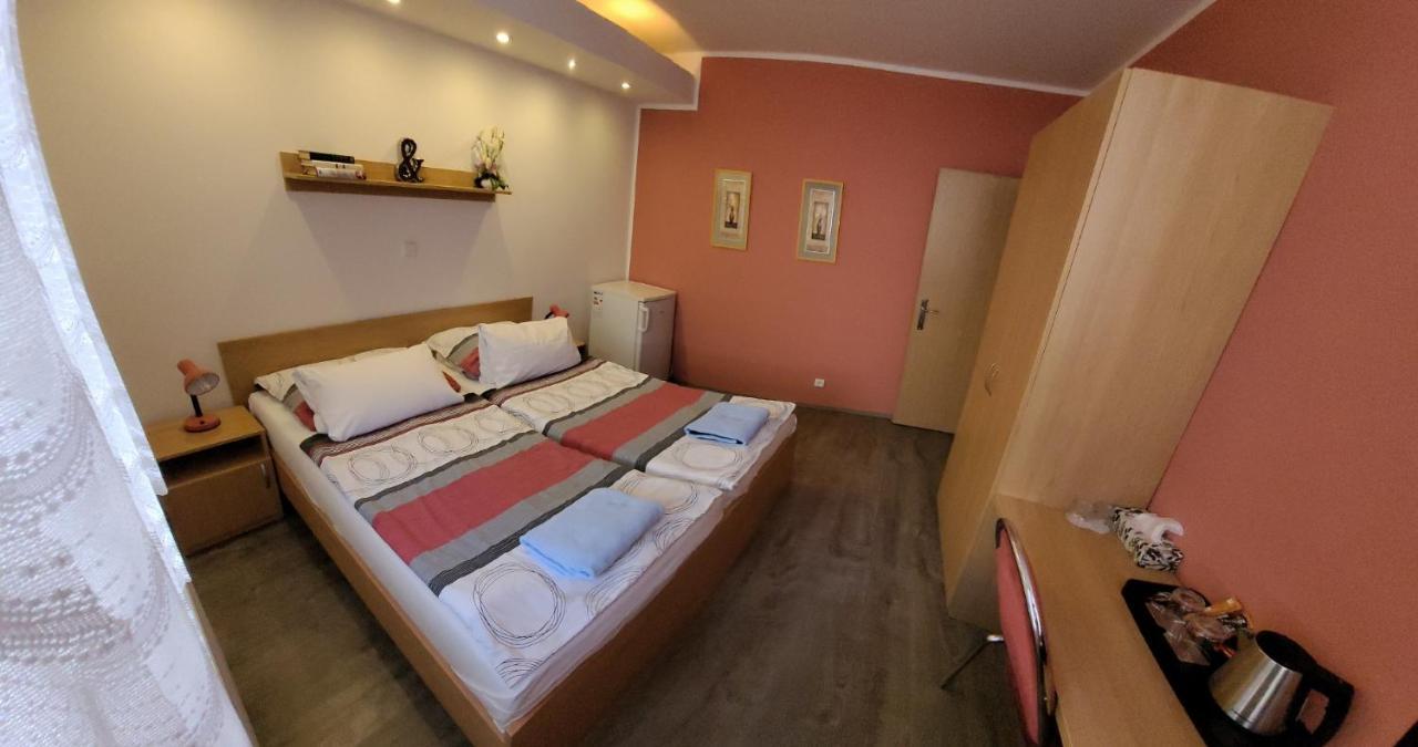 Hotel Gol Prostejov Luaran gambar
