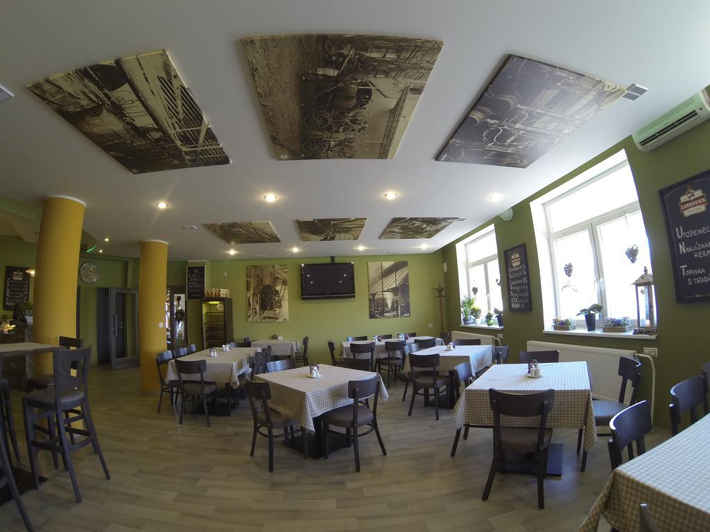 Hotel Gol Prostejov Luaran gambar