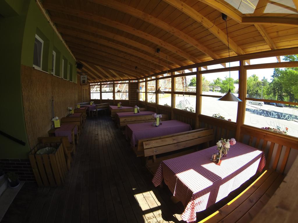 Hotel Gol Prostejov Luaran gambar